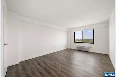 307 Prospect Avenue 10G #10G, Hackensack, NJ 07601 - Photo 7