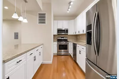 150 61st Street 2L #2L, West New York, NJ 07093 - Photo 13