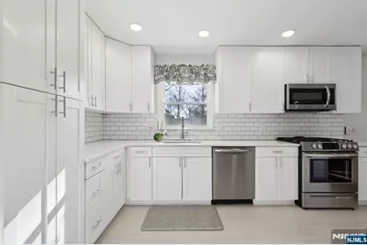 287 Country Club Drive, Oradell, NJ 07649 - Photo 13