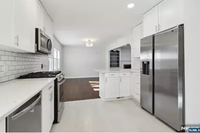 287 Country Club Drive, Oradell, NJ 07649 - Photo 15