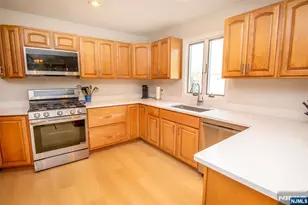 65 Wilkens Dr, Dumont, NJ 07628 - Photo 9