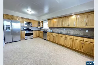 253 Parker Avenue 2 #2, Hackensack, NJ 07601 - Photo 7