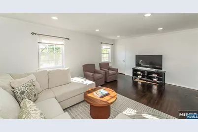 15 Wedgewood Drive 85 #85, Verona, NJ 07044 - Photo 9