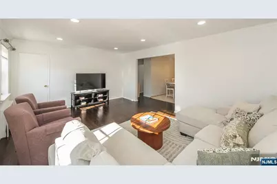 15 Wedgewood Drive 85 #85, Verona, NJ 07044 - Photo 11