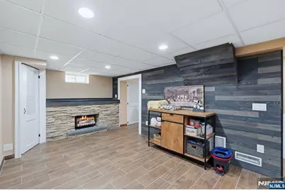 153 Stefanic Avenue, Elmwood Park, NJ 07407 - Photo 21