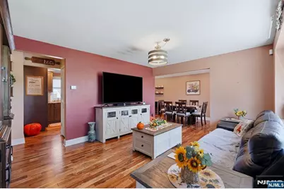 153 Stefanic Avenue, Elmwood Park, NJ 07407 - Photo 5