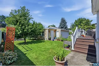 153 Stefanic Avenue, Elmwood Park, NJ 07407 - Photo 35