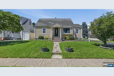 153 Stefanic Avenue, Elmwood Park, NJ 07407 - Photo 47