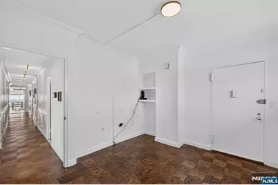 2077 Center Avenue Phb #PHB, Fort Lee, NJ 07024 - Photo 31