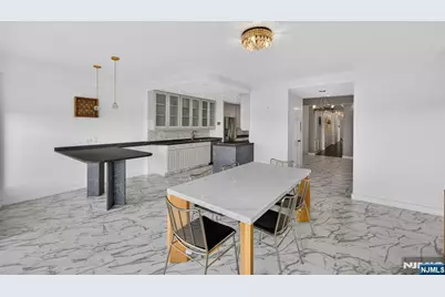 2077 Center Avenue Phb #PHB, Fort Lee, NJ 07024 - Photo 11