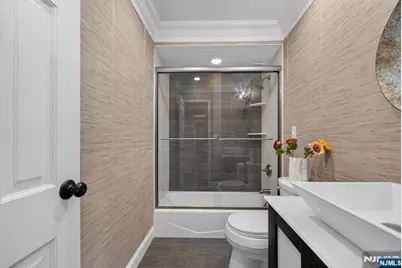 2077 Center Avenue Phb #PHB, Fort Lee, NJ 07024 - Photo 39