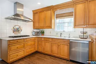 122 Crest Rd, Ridgewood, NJ 07450 - Photo 11