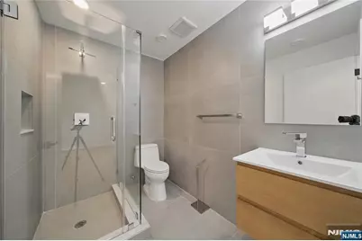 11 W Railroad Avenue 2 #2, Tenafly, NJ 07670 - Photo 13