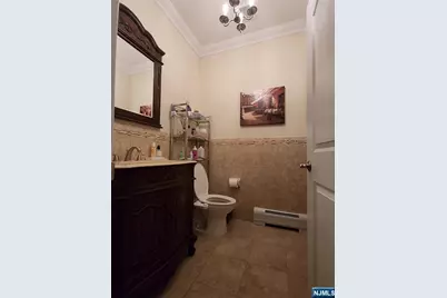 237 E Central Boulevard B #B, Palisades Park, NJ 07650 - Photo 5