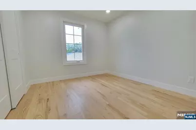 135 Lake Shore Drive, Morris Township, NJ 07054 - Photo 15