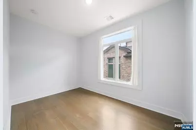 37 Winterburn Place, Edgewater, NJ 07020 - Photo 13