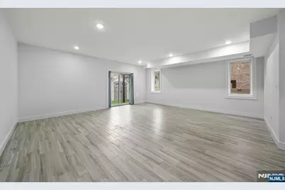 37 Winterburn Place, Edgewater, NJ 07020 - Photo 19