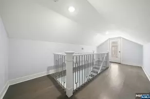 37 Winterburn Pl, Edgewater, NJ 07020 - Photo 33