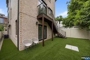 37 Winterburn Pl, Edgewater, NJ 07020 - Photo 37