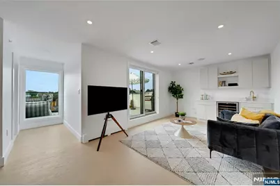 2282 7th Street, Fort Lee, NJ 07024 - Photo 29