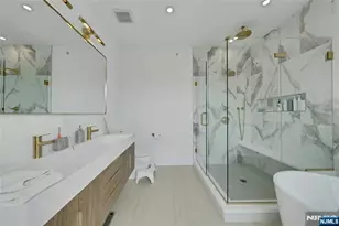 2282 7th St, Fort Lee, NJ 07024 - Photo 23