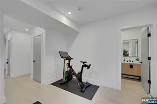 2282 7th St, Fort Lee, NJ 07024 - Photo 39
