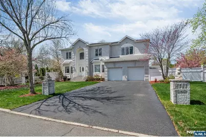177 Lawson Place, Paramus, NJ 07652 - Photo 3