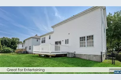 758 Manchester Way, Paramus, NJ 07652 - Photo 27
