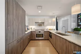 9 Ave At Port Imperial 414, West New York, NJ 07093 - Photo 5