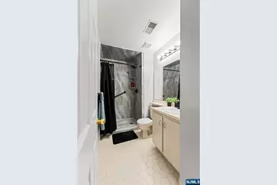 25 Holly Street, Jersey City, NJ 07305 - Photo 19