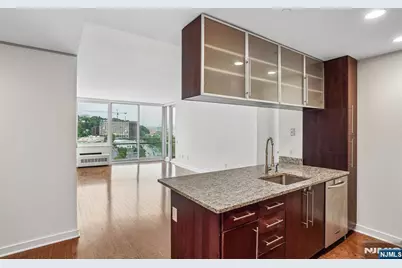 1215 Hudson Park, Edgewater, NJ 07020 - Photo 11