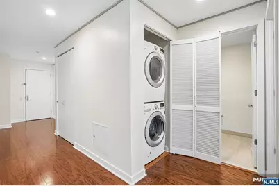 1215 Hudson Park, Edgewater, NJ 07020 - Photo 25