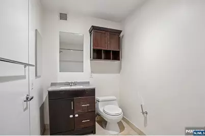 1215 Hudson Park, Edgewater, NJ 07020 - Photo 17