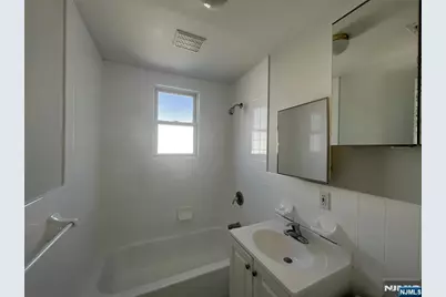 43 S Willow Street 5 #5, Montclair, NJ 07042 - Photo 3
