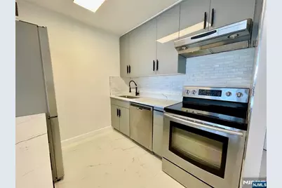 770 Anderson Avenue 9C #9C, Cliffside Park, NJ 07010 - Photo 3