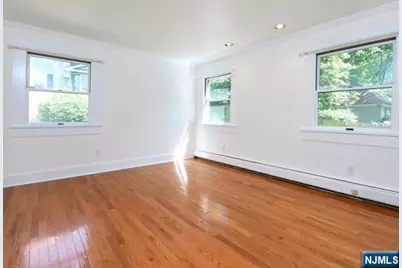 8 Laurel Avenue, Tenafly, NJ 07670 - Photo 15