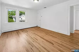 8 Laurel Ave, Tenafly, NJ 07670 - Photo 15