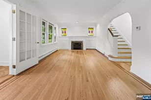 8 Laurel Ave, Tenafly, NJ 07670 - Photo 3