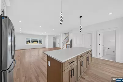 85-87B Echo, Elmwood Park, NJ 07407 - Photo 11