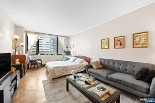 45 S River Dr 808, Jersey City, NJ 07310 - Photo 5