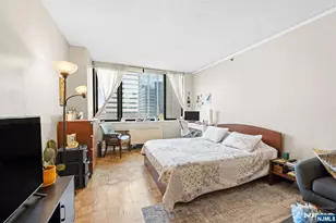45 S River Dr 808, Jersey City, NJ 07310 - Photo 7