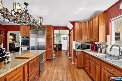 90 7th Street, Ridgefield Park, NJ 07660 - Photo 11