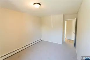 365 River Road E, Nutley, NJ 07110 - Photo 9