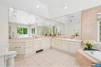 11 Carrington Court, Woodcliff Lake, NJ 07677 - Photo 31