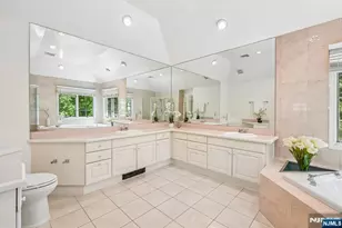 11 Carrington Ct, Woodcliff Lake, NJ 07677 - Photo 31