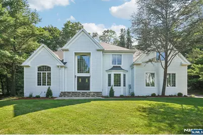 11 Carrington Court, Woodcliff Lake, NJ 07677 - Photo 1