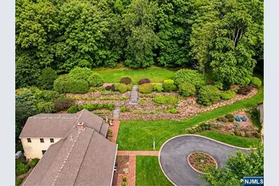 605 E Saddle River Road, Ho Ho Kus, NJ 07423 - Photo 35