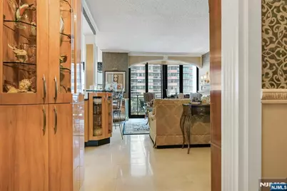 100 Carlyle Drive C06B #C06B, Cliffside Park, NJ 07010 - Photo 9