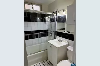 361 Fairview Avenue 1F #1F, Fairview, NJ 07022 - Photo 7