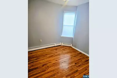361 Fairview Avenue 1R #1R, Fairview, NJ 07022 - Photo 5